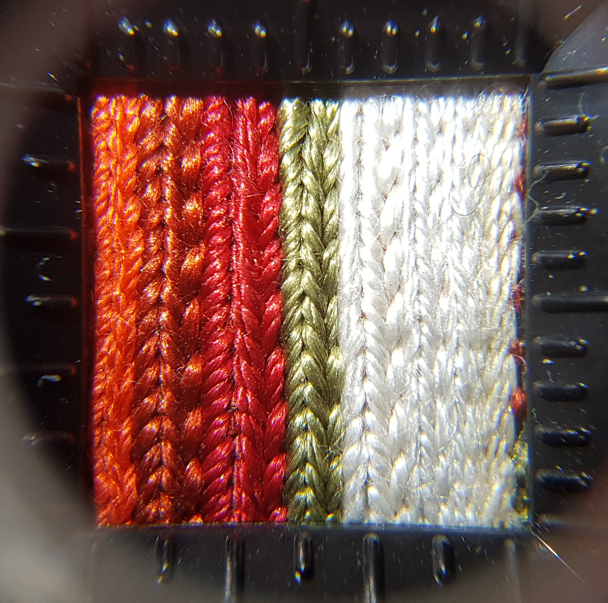 Test weave with different silks